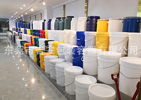 亚洲最大留学生美色视频吉安容器一楼涂料桶、机油桶展区